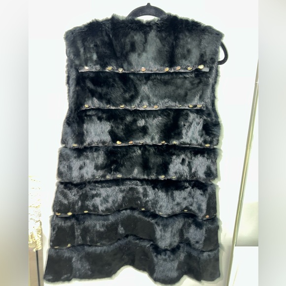 Love-Token-Fur-Vest-with-Studs black size S real fur RABBIT - Picture 1 of 4